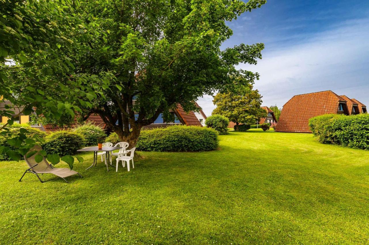 Ferienwohnpark Immenstaad Am Bodensee Nurdachhaus Typ 8 Ndt 099 Exteriör bild